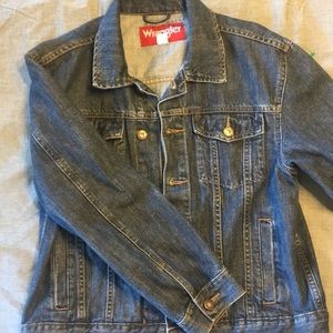 Wrangler jean jacket size large